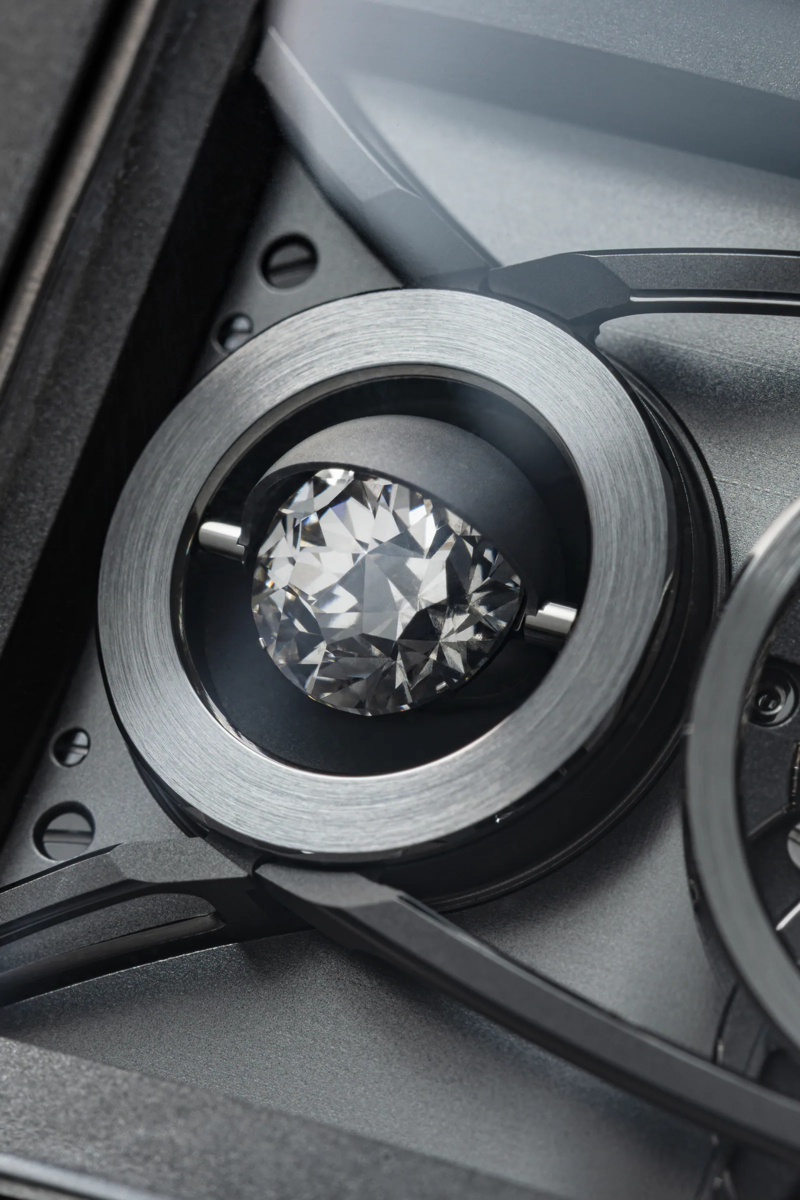 Diamond moon detail